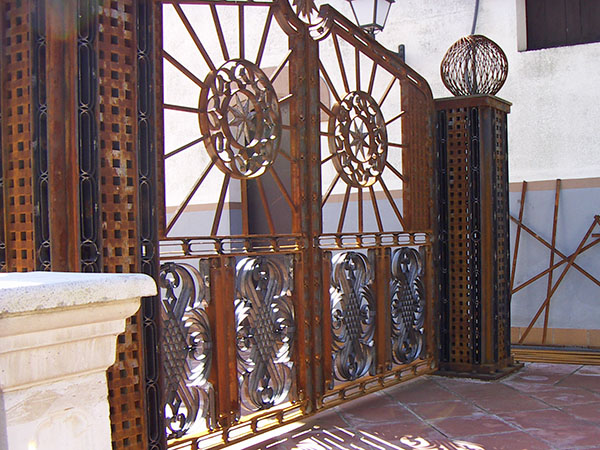 Puerta, berja grande